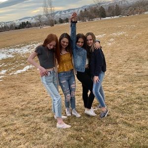 Meet your Posher, Clara